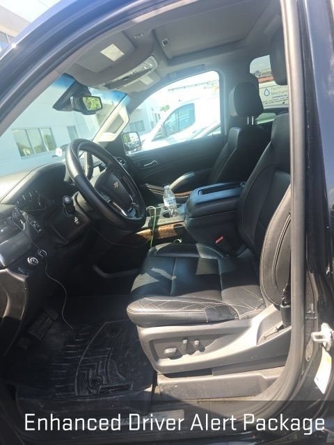 Used 2018 Chevrolet Suburban LT w/ LT Signature Package AWD/4WD image 11