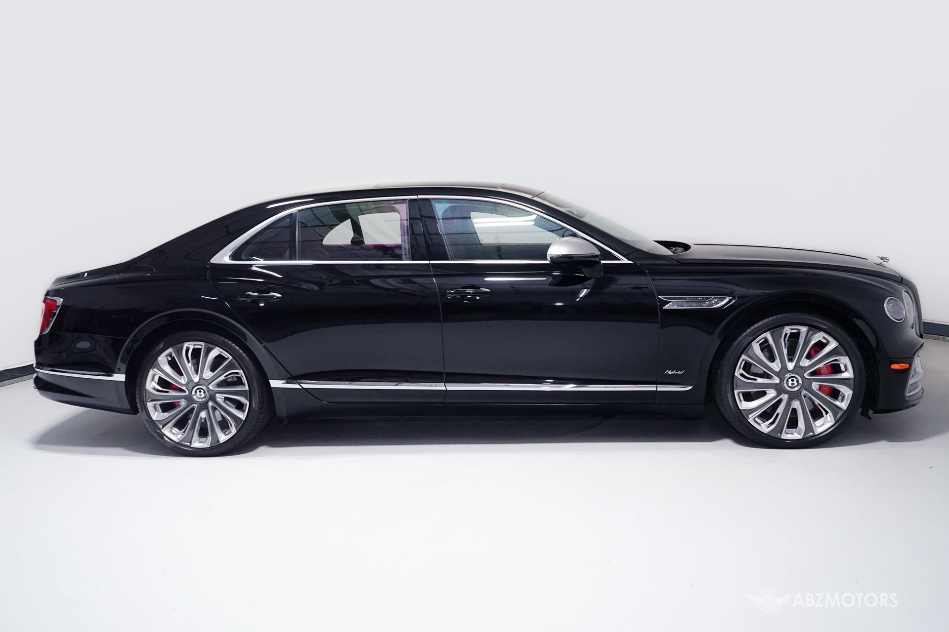 Used 2022 Bentley Flying Spur Plug-In Hybrid AWD/4WD image 4