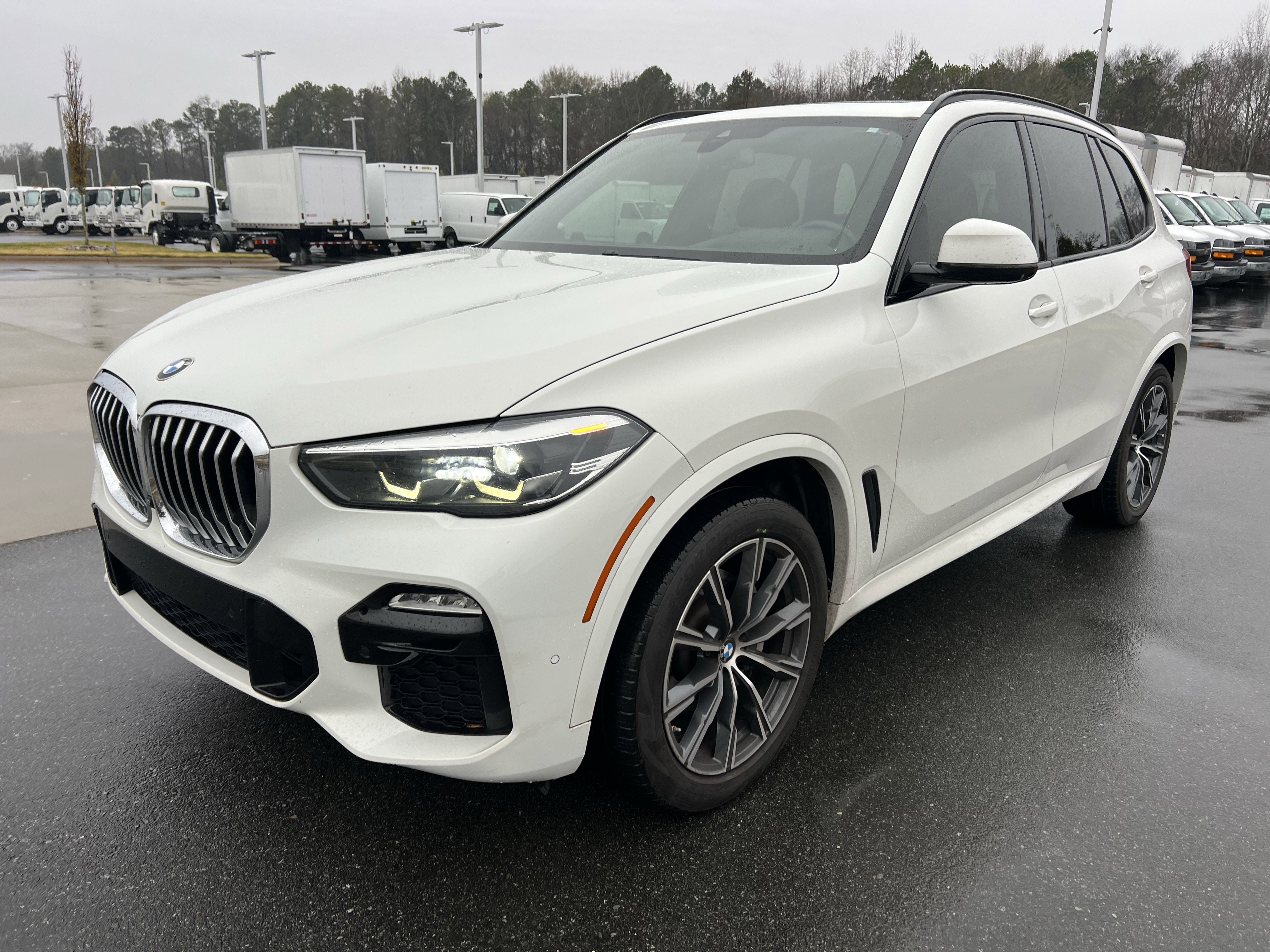 Used 2019 BMW X5 xDrive40i w/ M Sport Package image 31