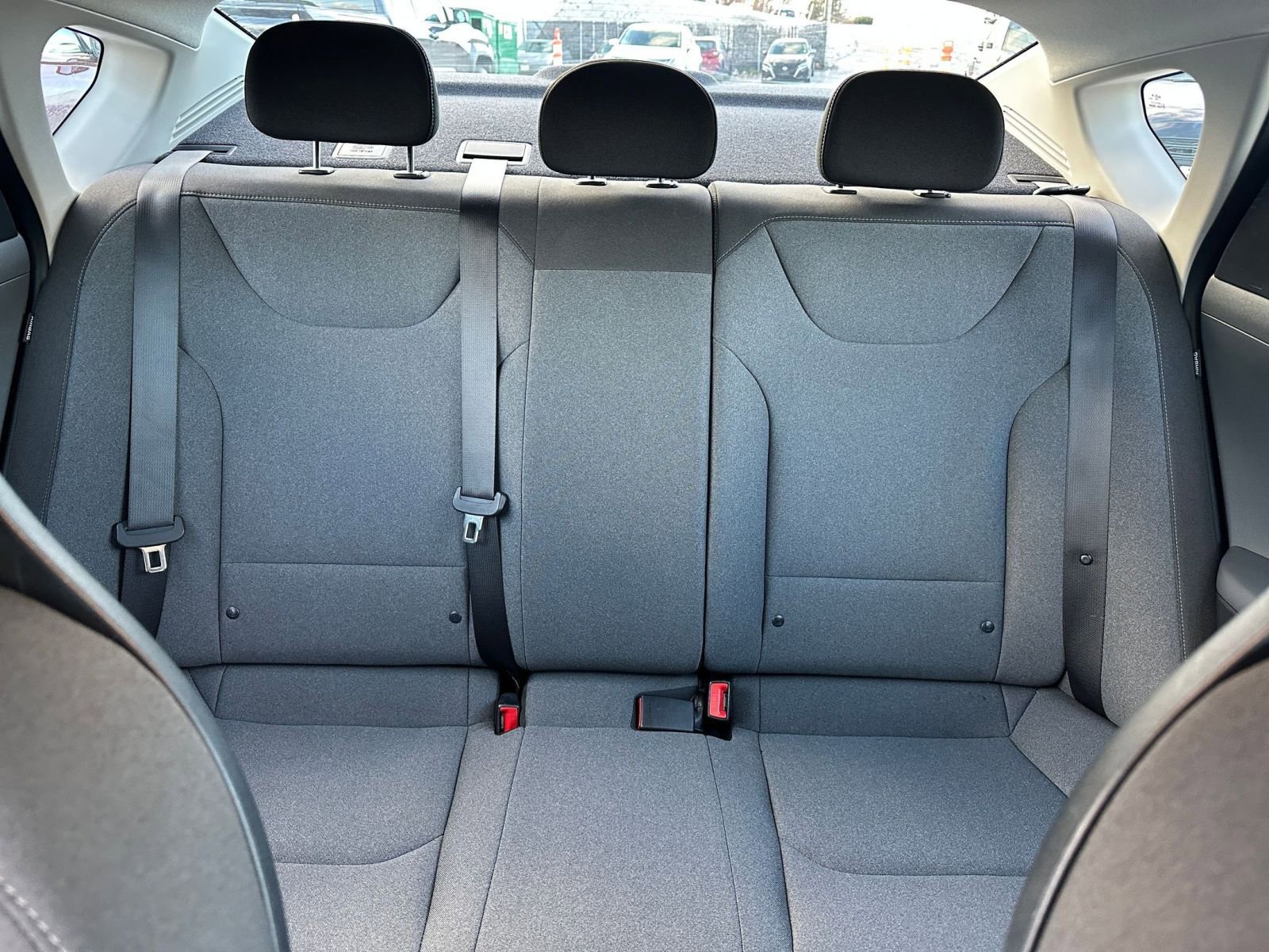 Used 2025 Kia K4 LXS image 36