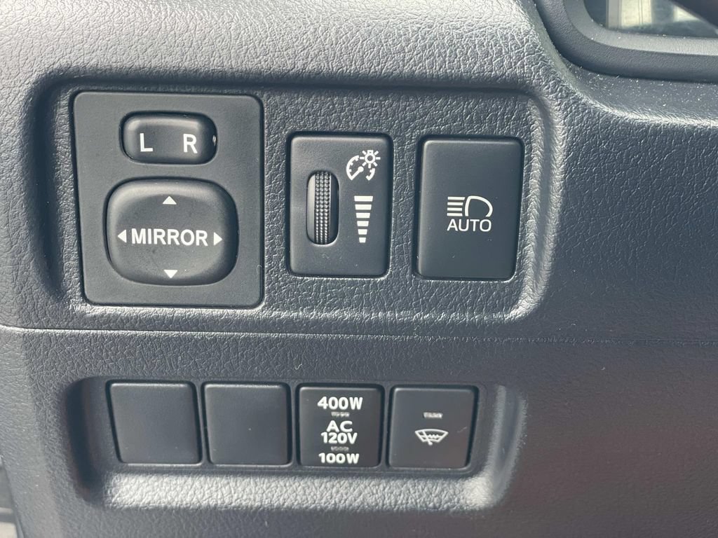Used 2022 Toyota 4Runner SR5 RWD image 17