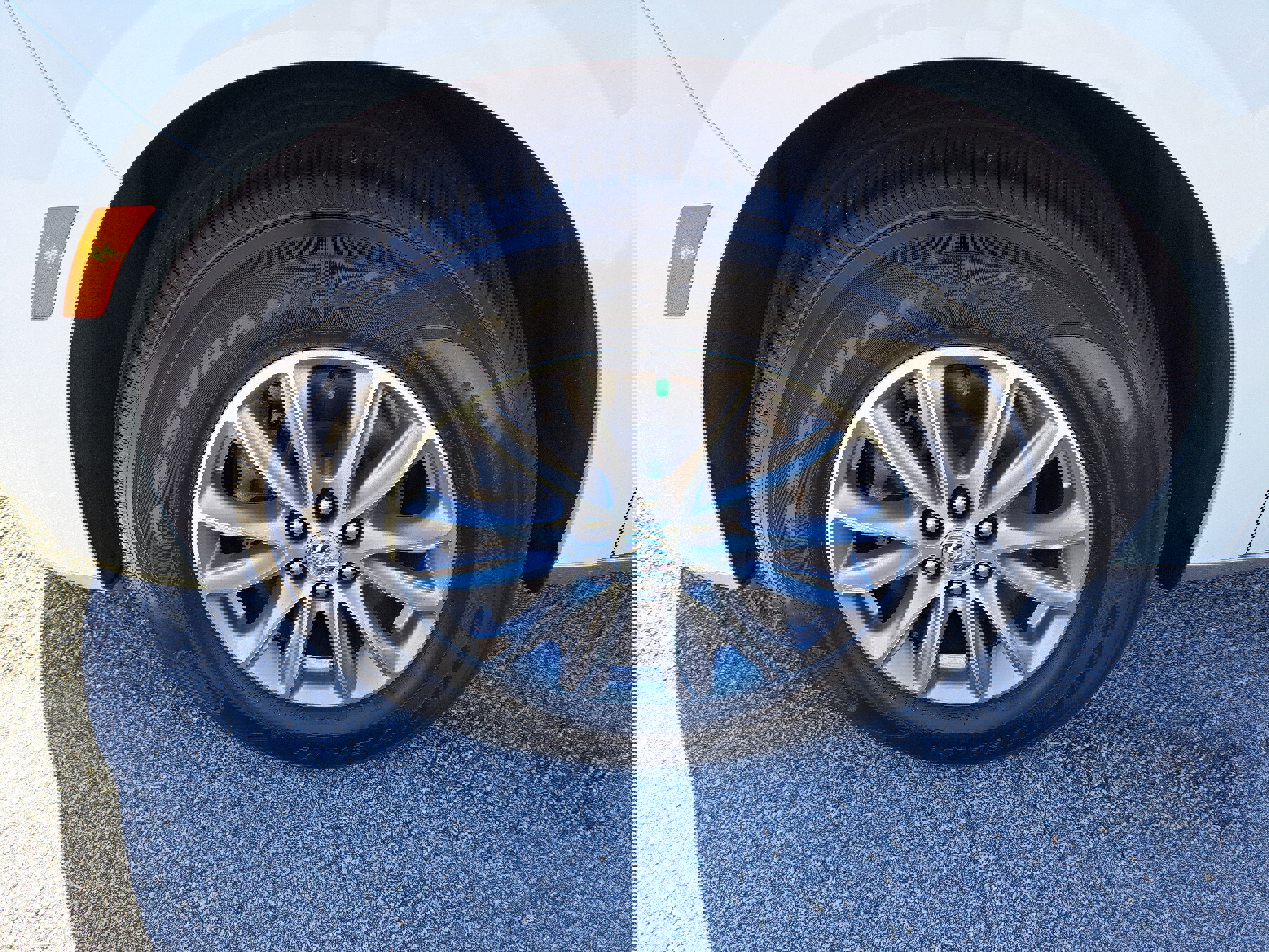 Used 2024 Buick Enclave Essence w/ Technology Package image 18