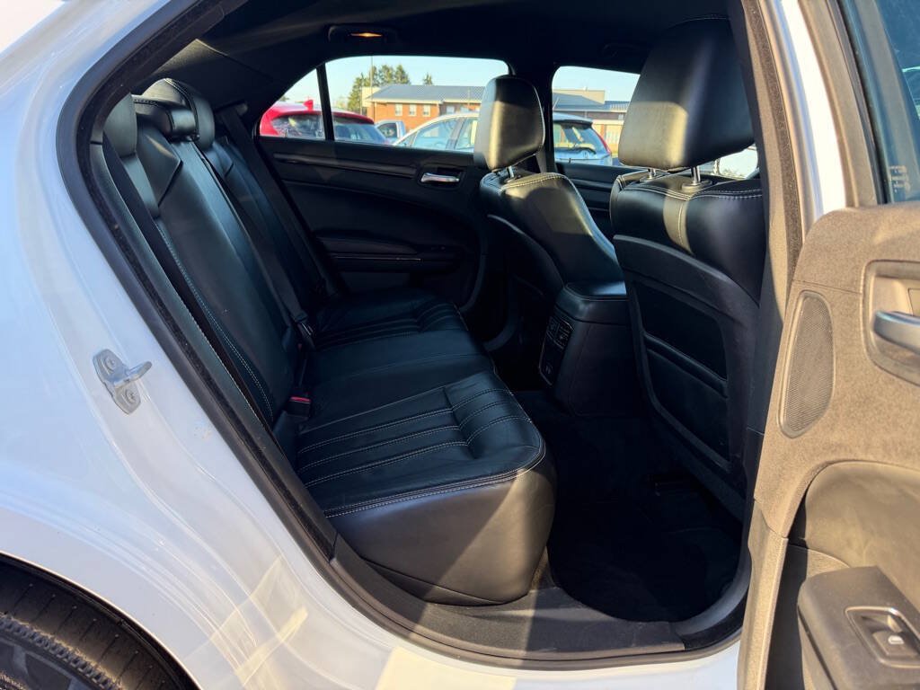 Used 2015 Chrysler 300 S AWD/4WD image 16