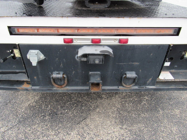 Used 2017 Ford F550 2WD Crew Cab Super Duty image 25
