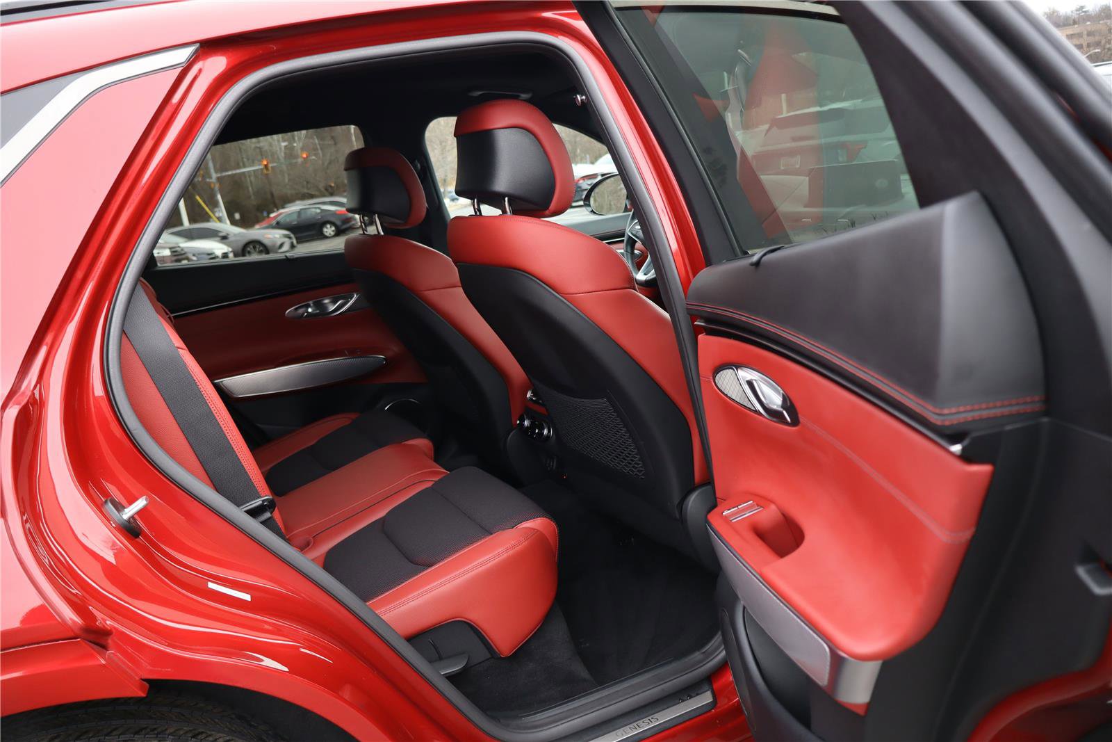 Used 2023 Genesis GV70 2.5T w/ Sport Prestige Package image 34