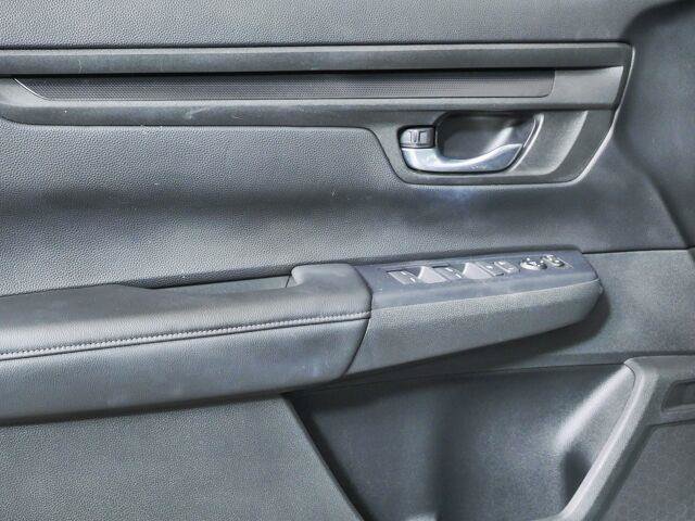 Used 2023 Honda CR-V LX image 7