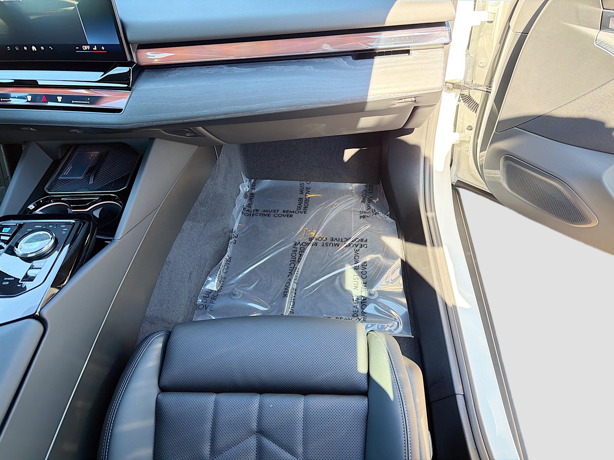 New 2026 BMW i5 eDrive40 image 18