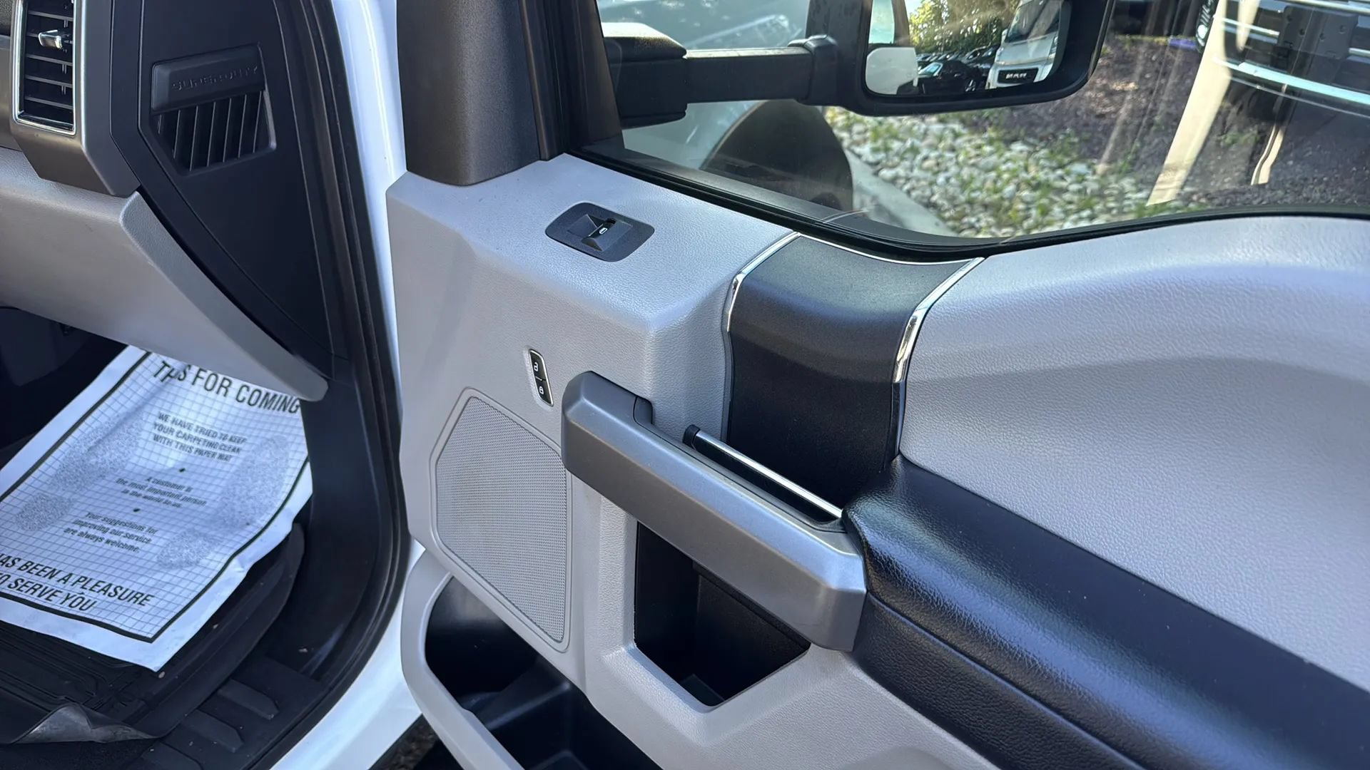 Used 2019 Ford F550 4x4 Crew Cab Super Duty w/ XLT Value Package image 20
