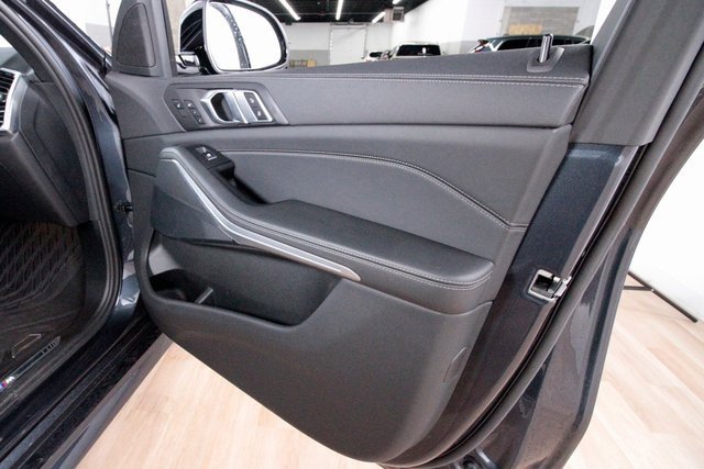 Used 2022 BMW X5 xDrive45e image 26
