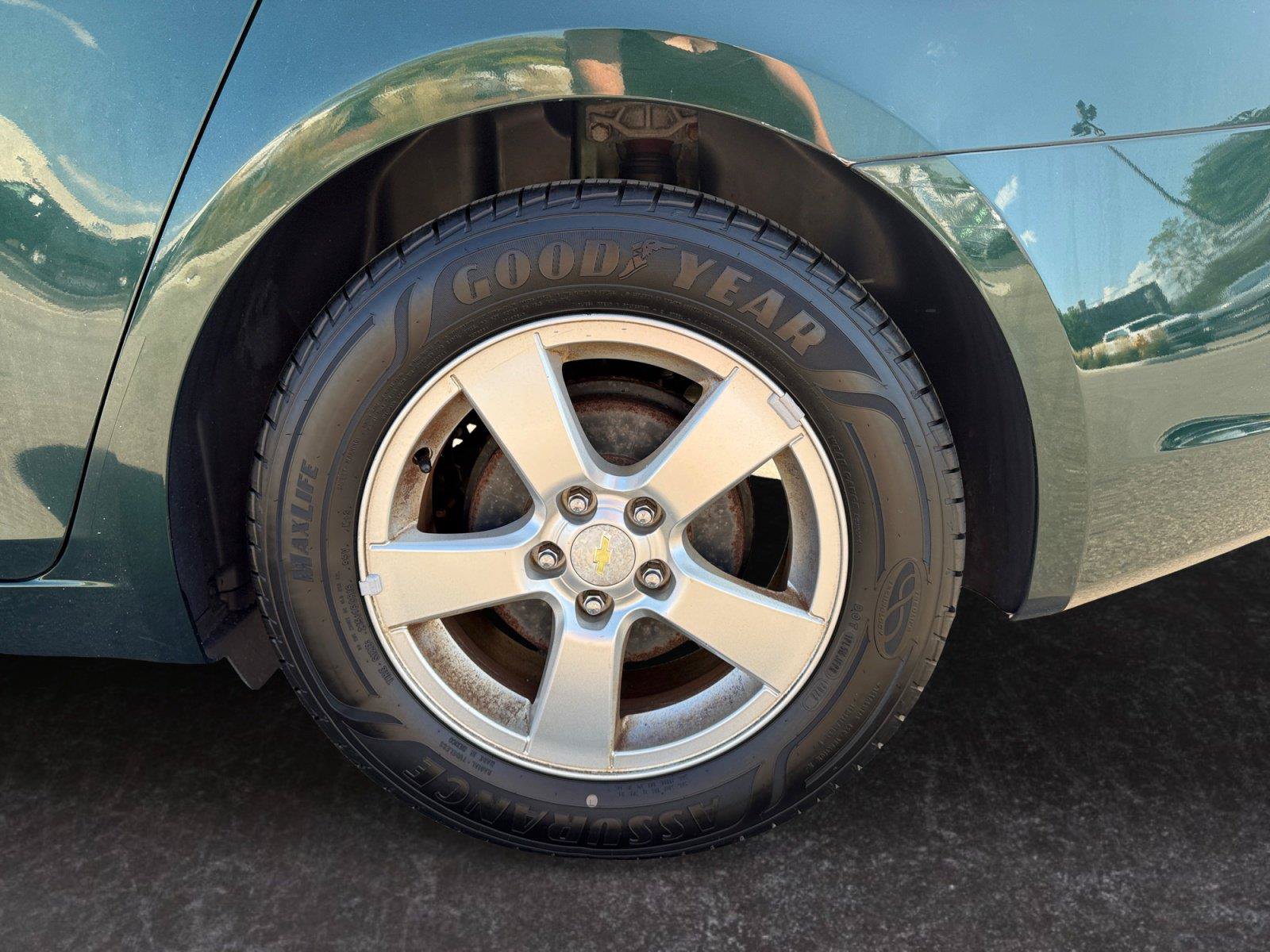 Used 2015 Chevrolet Cruze LT w/ Sun And Sound Package FWD image 27