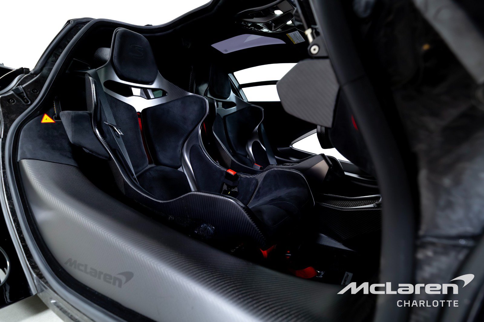 Used 2019 McLaren Senna RWD image 20