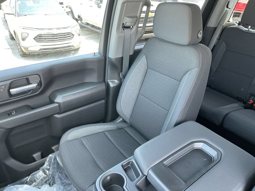 New 2026 Chevrolet Silverado 2500 Custom w/ Custom Value Package AWD/4WD image 23