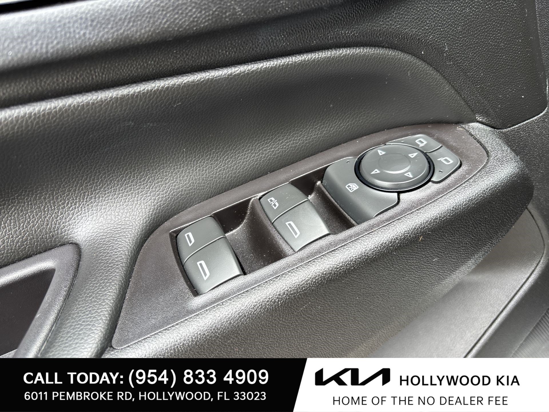 Used 2019 Chevrolet Equinox LT FWD image 15