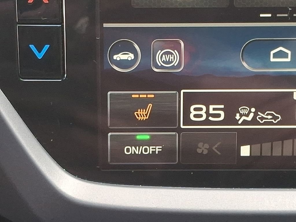 Used 2025 Subaru Forester Limited w/ Popular Package image 24