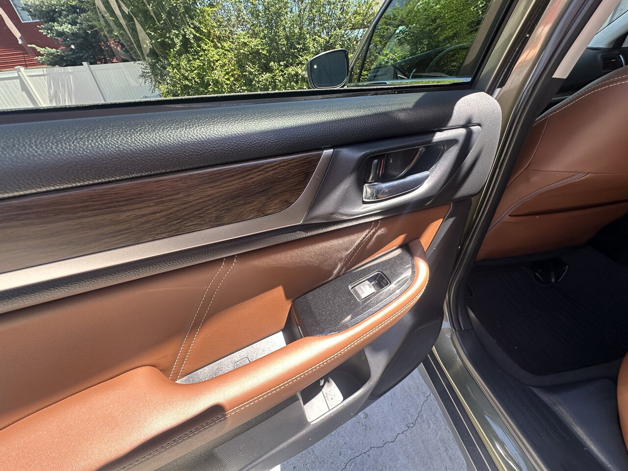 Used 2019 Subaru Outback 2.5i Touring w/ Popular Package #3A AWD/4WD image 49