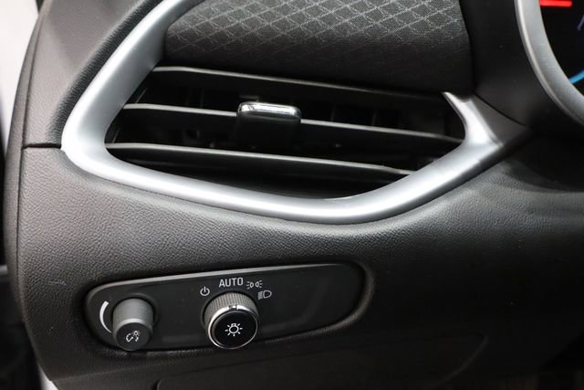 Used 2023 Chevrolet Malibu LT image 18