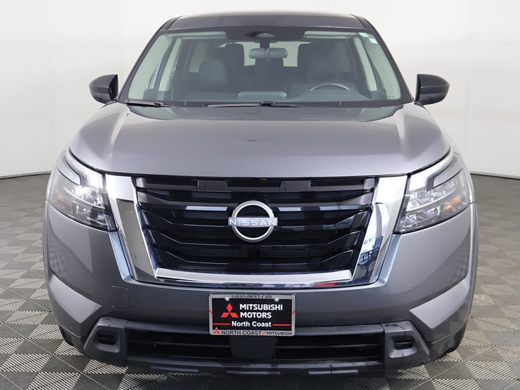 Used 2024 Nissan Pathfinder S image 10