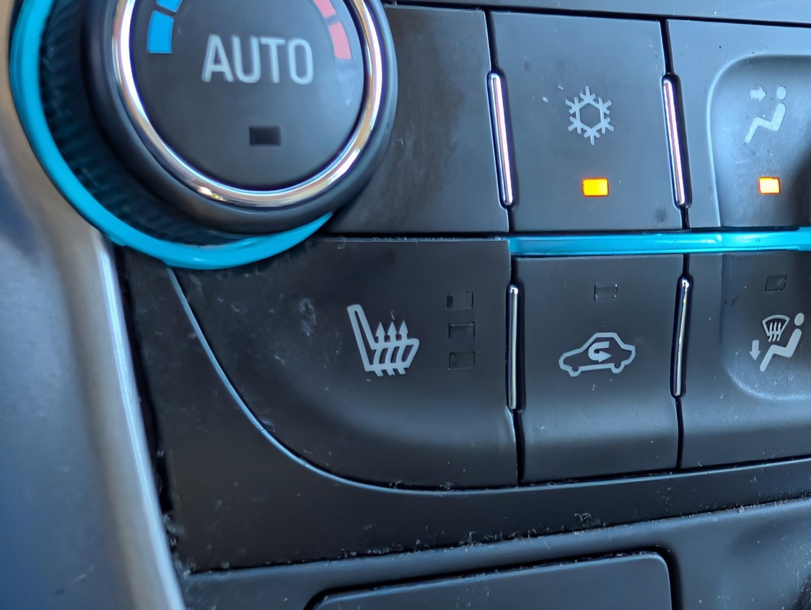 Used 2015 Chevrolet Malibu LT w/ Leather Package image 21