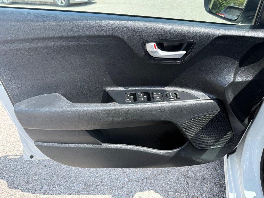Used 2021 Kia Rio LX FWD image 5