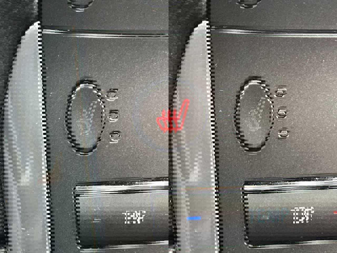 Used 2019 Ford Edge ST w/ Cold Weather Package image 22