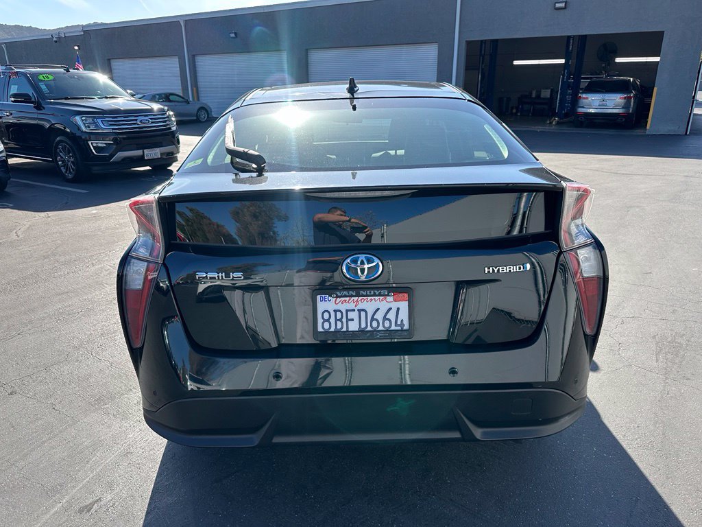 Certified 2017 Toyota Prius Three Touring FWD image 3