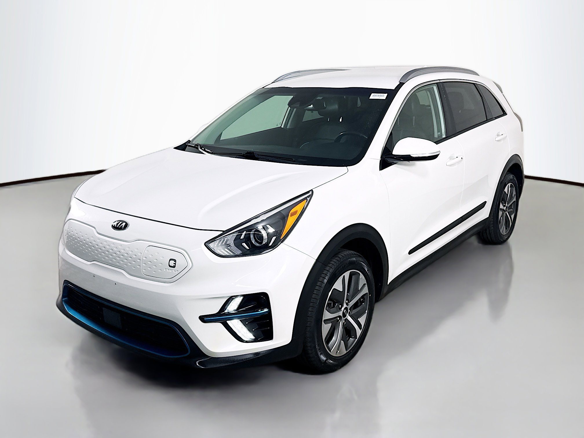 Used 2020 Kia Niro EX w/ Cold Weather Package image 4