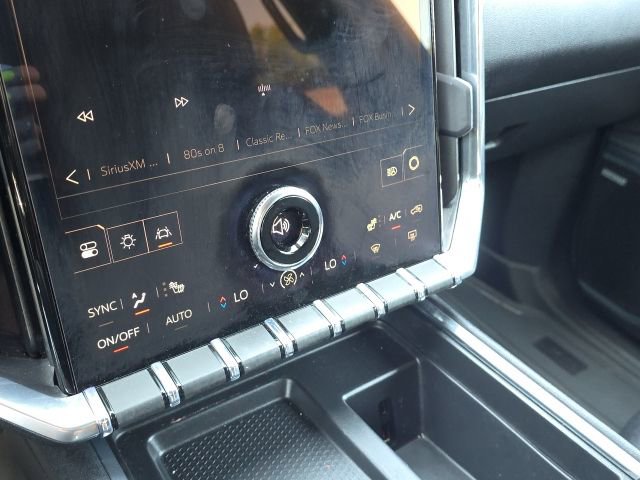 Used 2025 GMC Acadia Elevation w/ Elevation Premium Package image 33