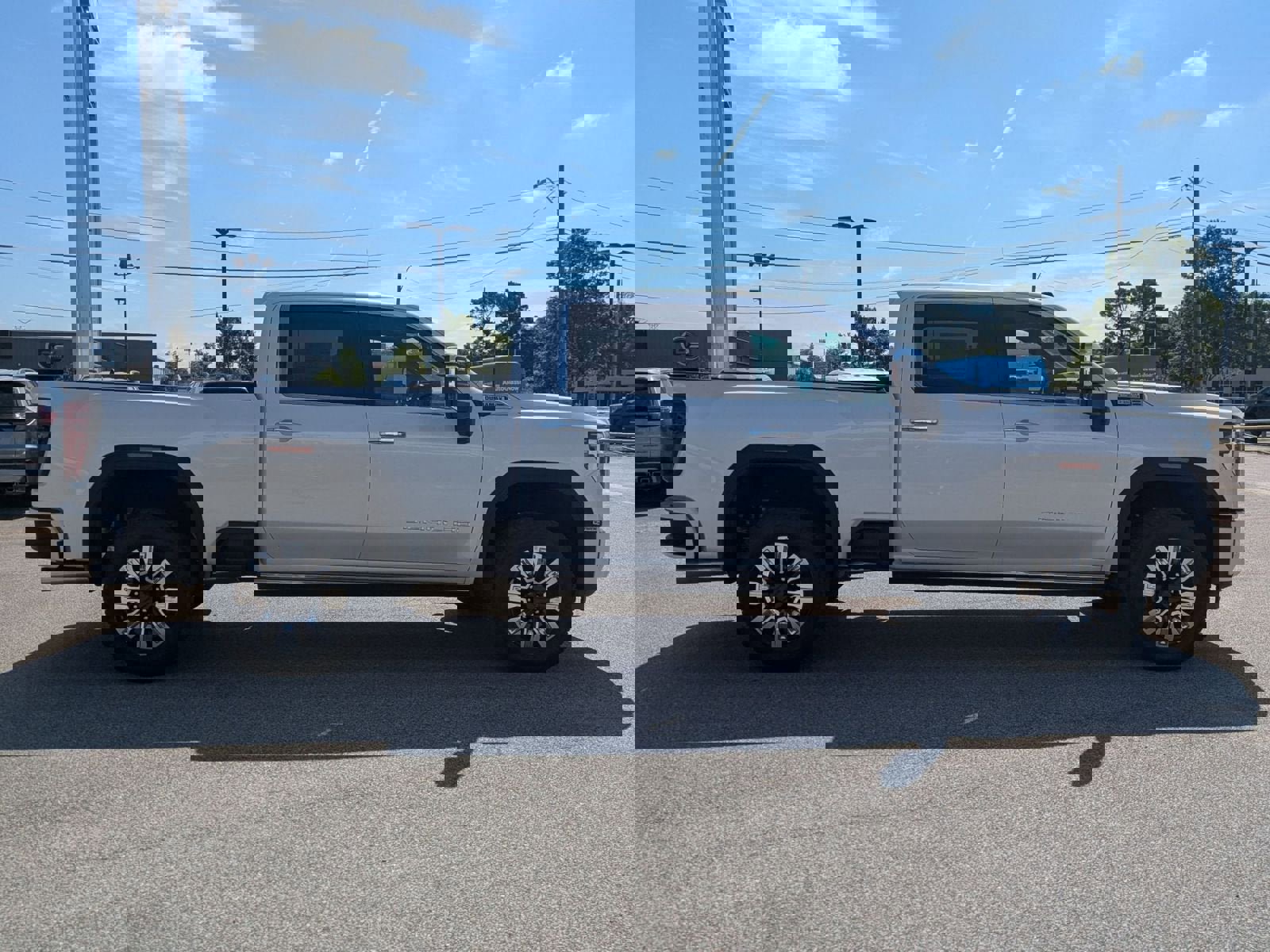 New 2025 GMC Sierra 2500 Denali w/ Denali Reserve Package image 7