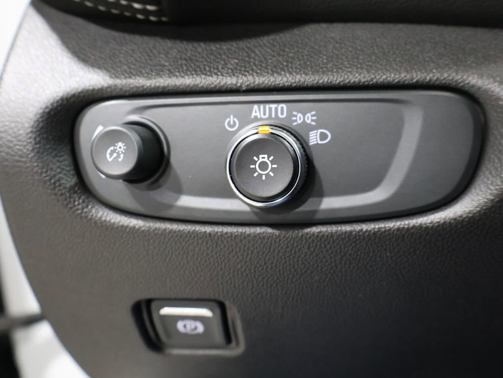 Used 2023 Chevrolet Blazer LT w/ Convenience Package image 33