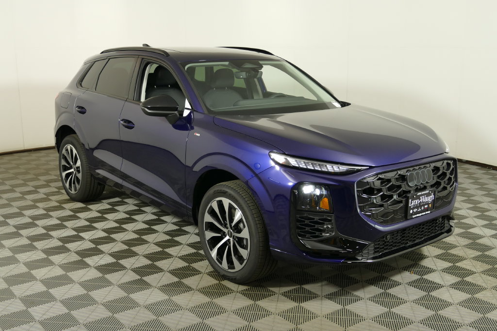 New 2026 Audi Q3 quattro 2.0T AWD/4WD image 1