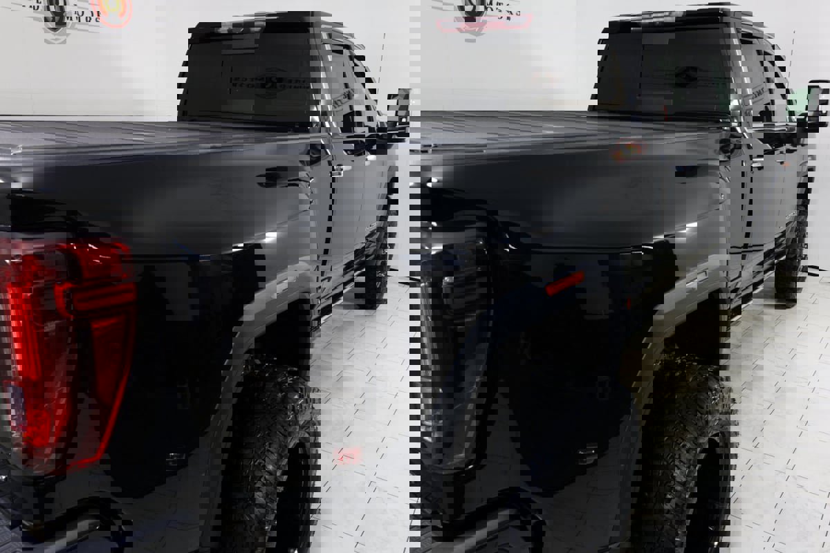 Used 2022 GMC Sierra 3500 Denali image 41