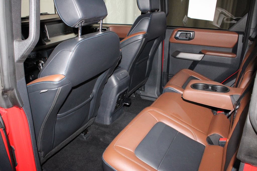 Certified 2022 Ford Bronco Outer Banks w/ Sasquatch Package AWD/4WD image 20