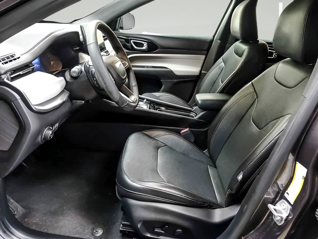 Used 2023 Jeep Compass Limited AWD/4WD image 8