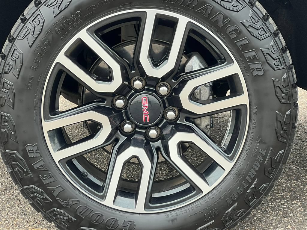 Used 2022 GMC Sierra 1500 AT4 w/ AT4 Preferred Package AWD/4WD image 7