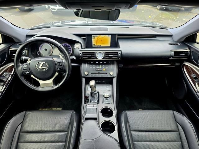 Used 2016 Lexus RC 200t image 9