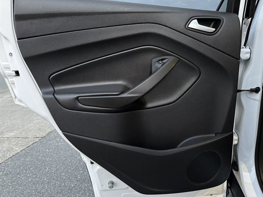 Used 2018 Ford Escape SE FWD image 21