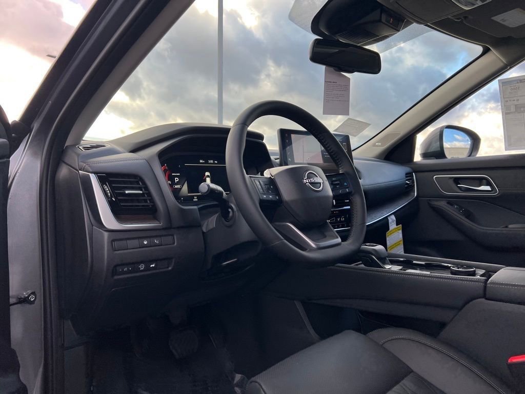 New 2026 Nissan Rogue Platinum w/ Platinum Premium Package image 10