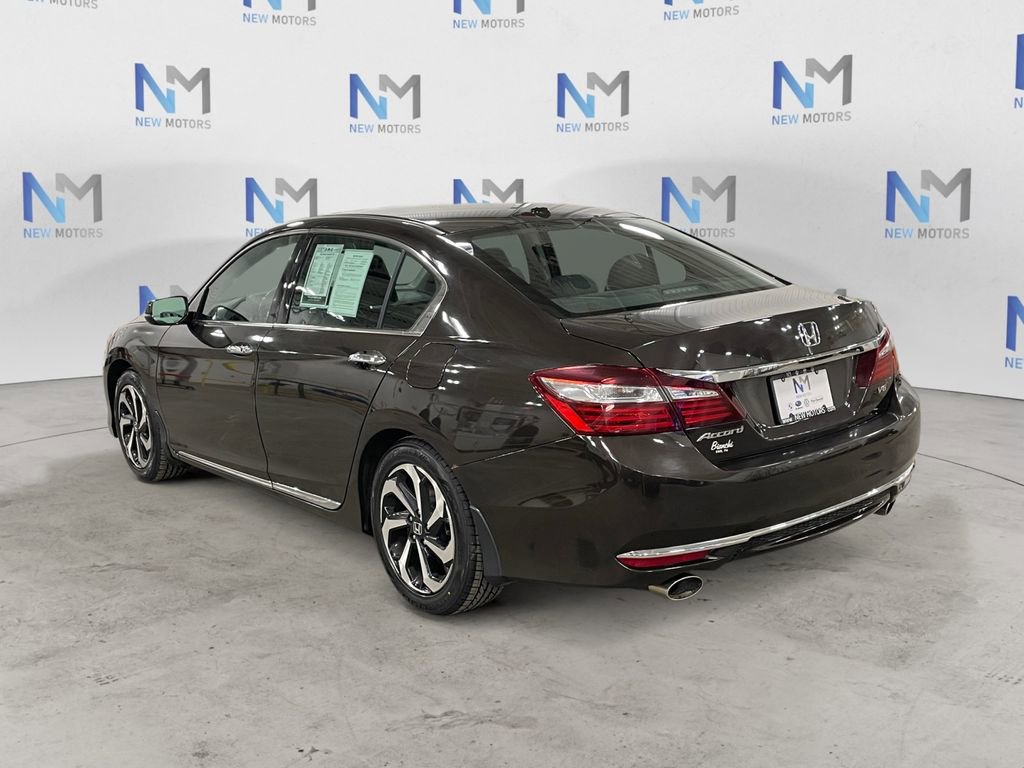 Used 2017 Honda Accord EX-L image 3