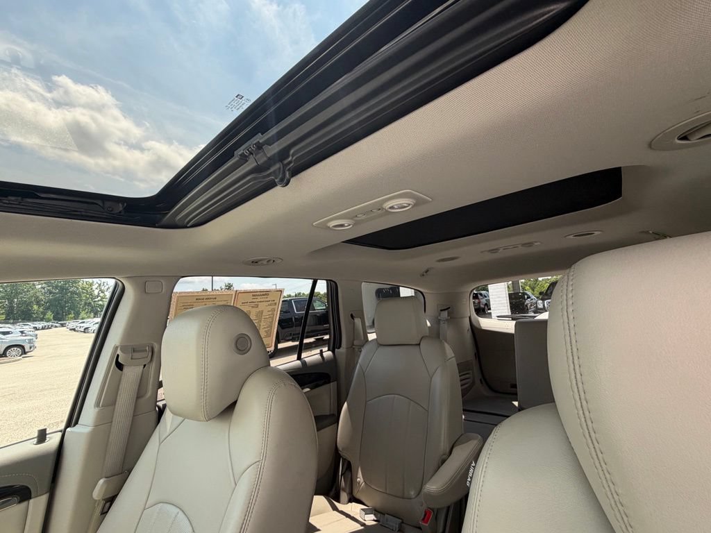 Used 2017 Buick Enclave Leather FWD image 17