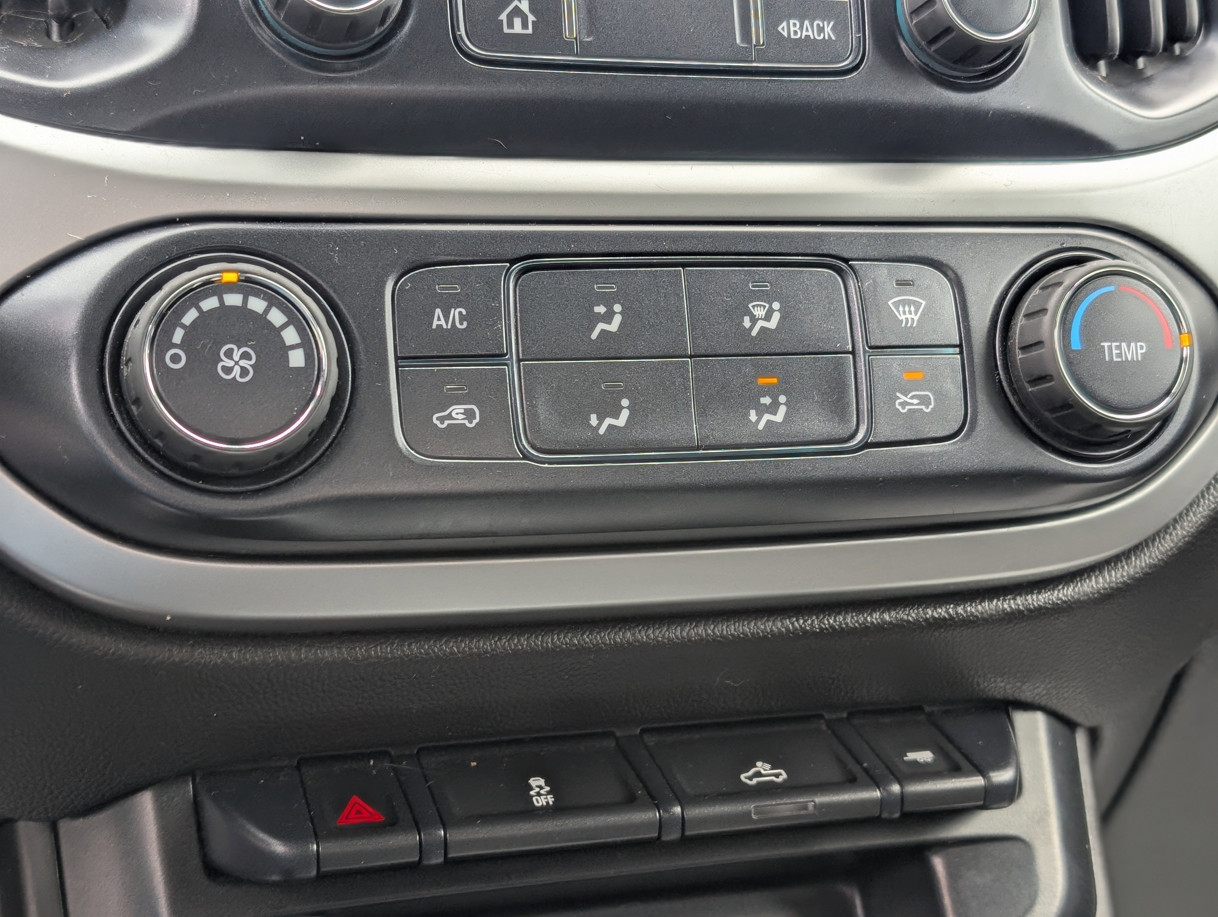 Used 2019 Chevrolet Colorado LT image 19