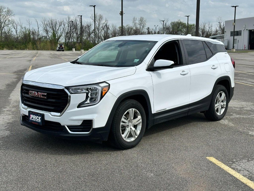 Used 2024 GMC Terrain SLE