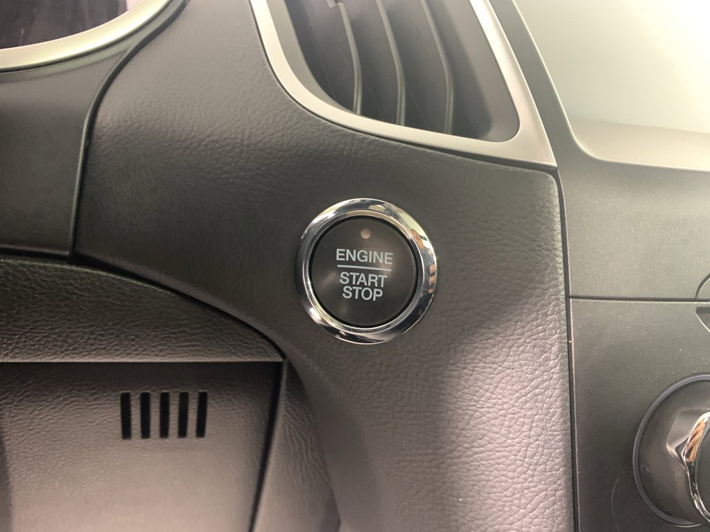 Used 2017 Ford Edge SEL w/ Equipment Group 201A image 18