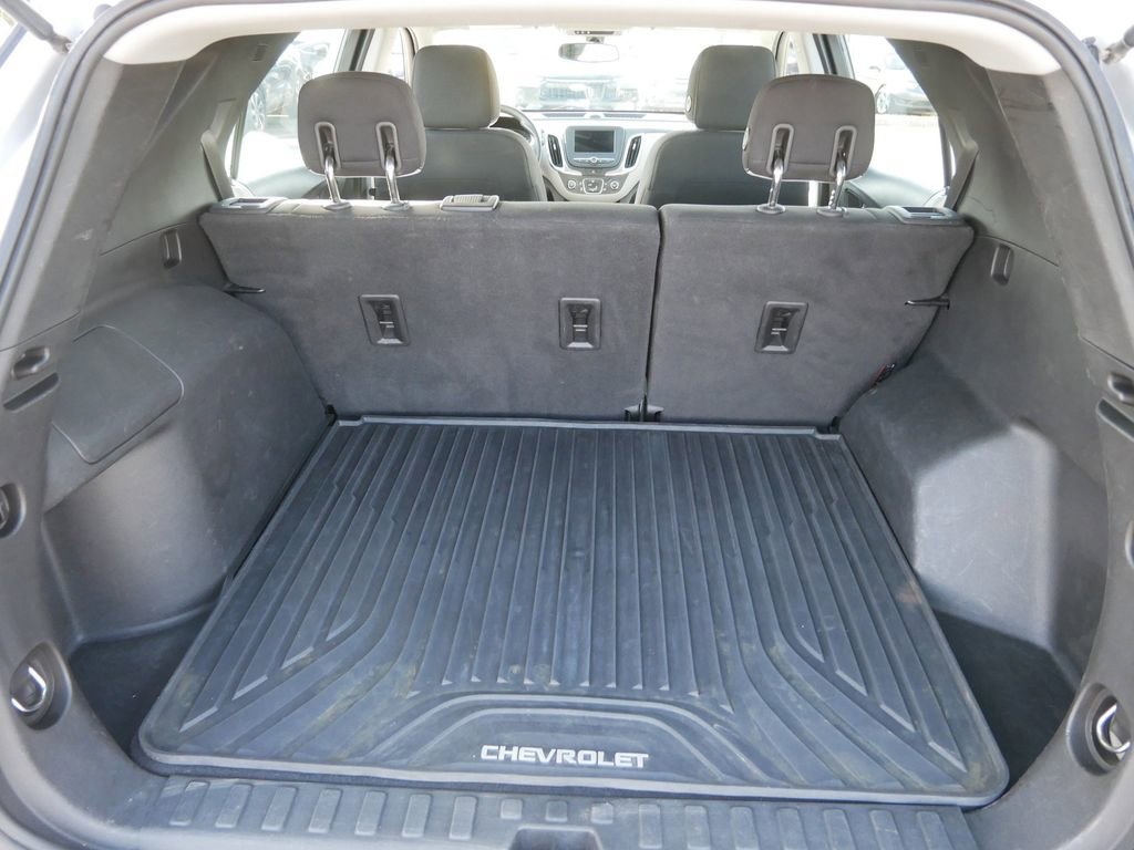 Used 2019 Chevrolet Equinox LS image 9