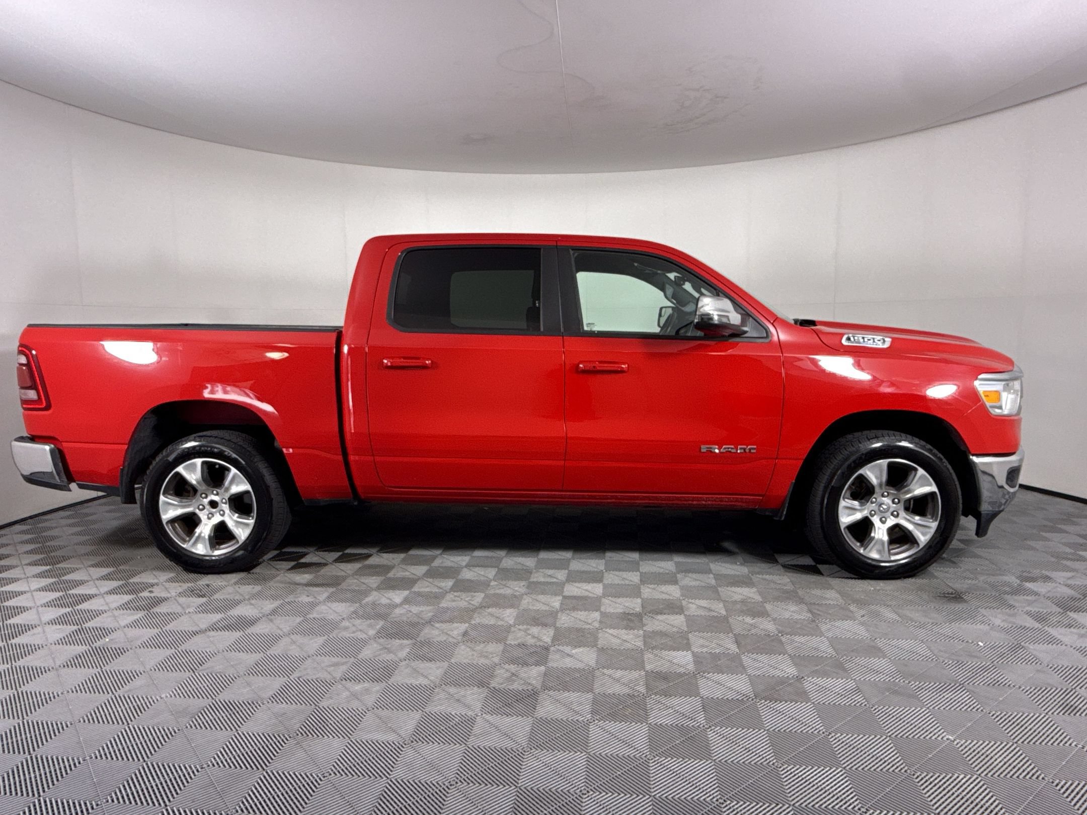 Used 2024 RAM 1500 Laramie RWD image 8