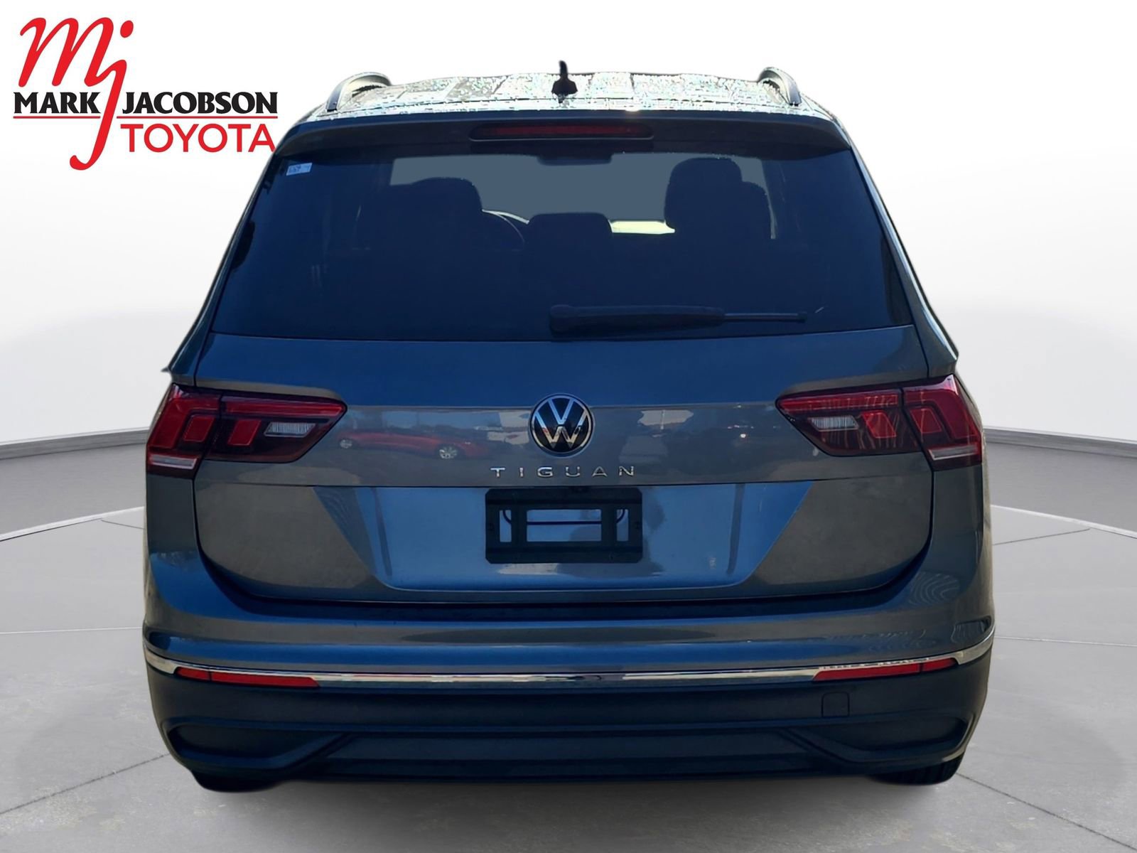 Used 2023 Volkswagen Tiguan S image 10