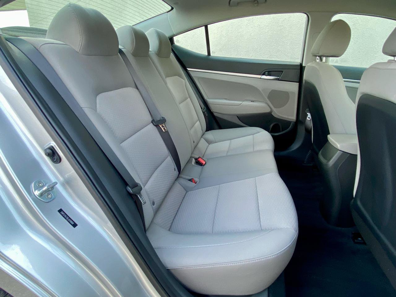 Used 2020 Hyundai Elantra SE FWD image 51