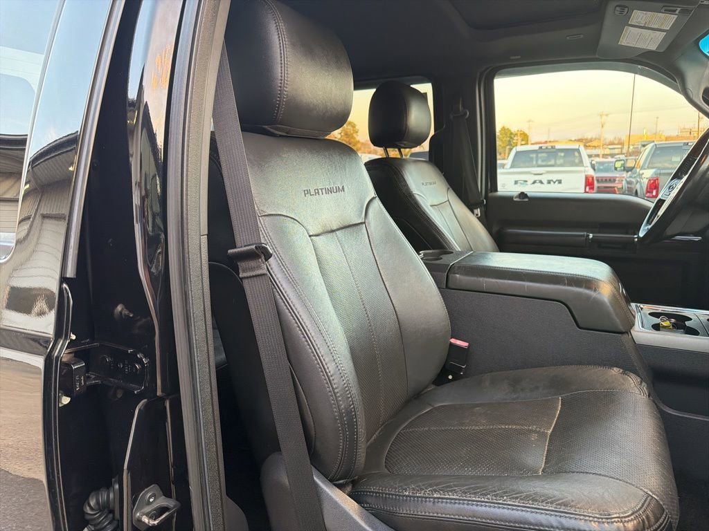 Used 2016 Ford F450 Platinum w/ FX4 Off Road Package AWD/4WD image 22