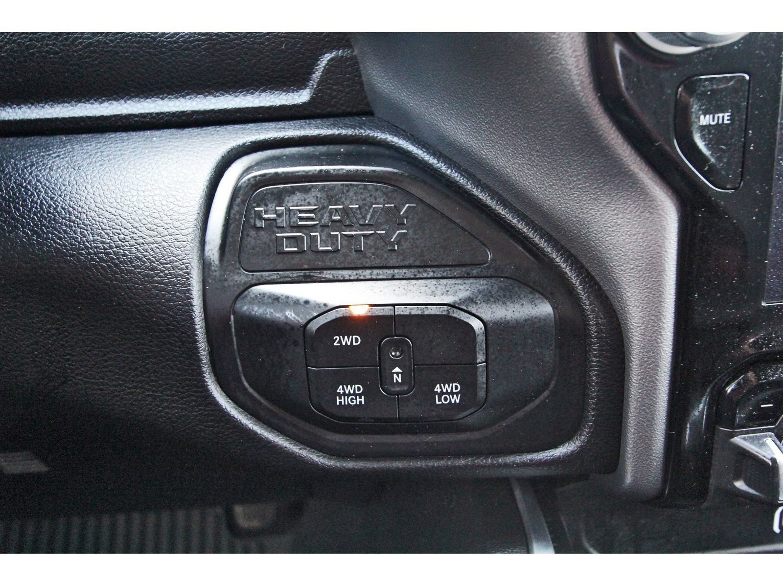 Used 2025 RAM 3500 Big Horn AWD/4WD image 25