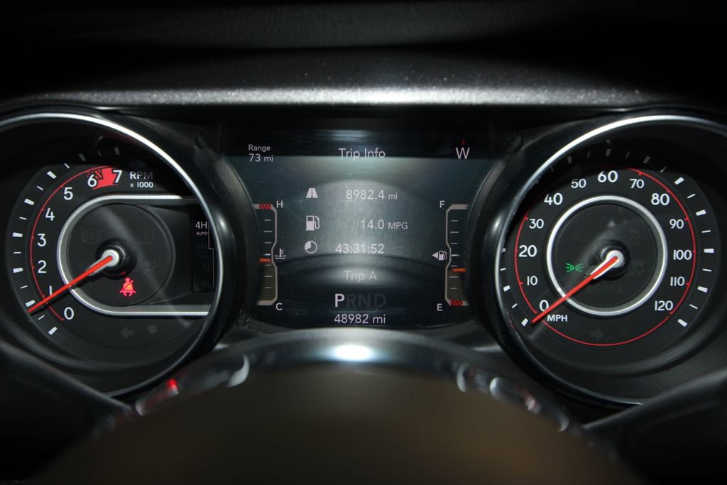 Used 2022 Jeep Wrangler Unlimited Rubicon AWD/4WD image 10