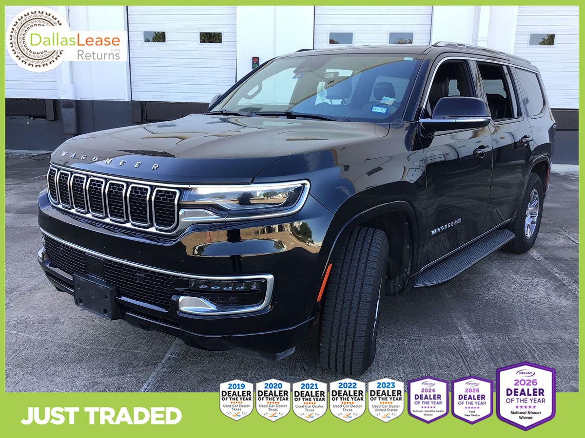 Used 2023 Jeep Wagoneer 4WD image 1